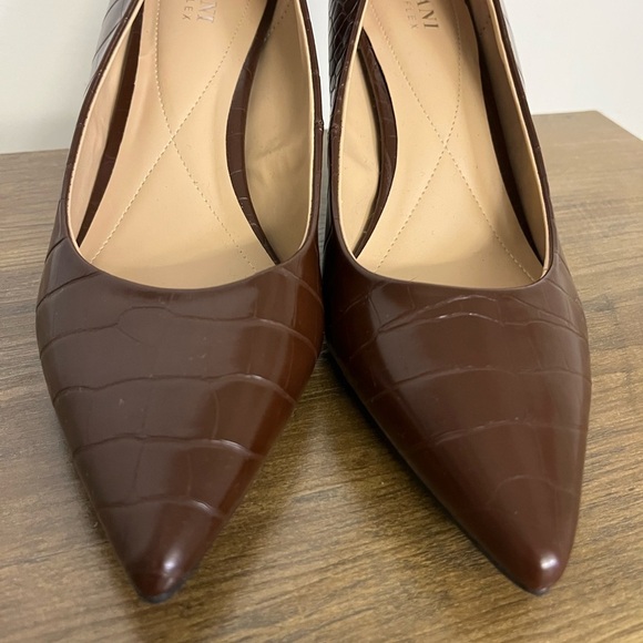 Alfani Step-N-Flex Elegant Brown Crocodile Pattern Heels, Women’s Sz 9.5 - Picture 3 of 7
